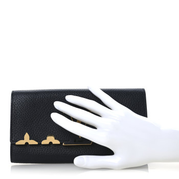 LOUIS VUITTON Taurillon Embellished Capucines Long Wallet Black LOUIS VUITTON Taurillon Embellished Capucines Long Wallet Black