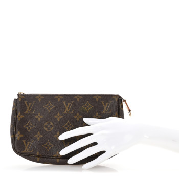 LOUIS VUITTON Monogram Pochette Accessories