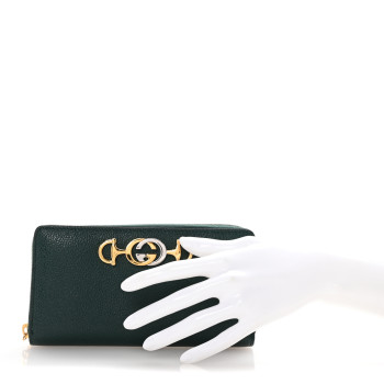 GUCCI Grainy Calfskin Zumi Zip Around Wallet Vintage Green