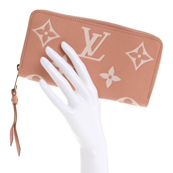 LOUIS VUITTON Empreinte Monogram Giant Zippy Wallet Rose Trianon Creme
