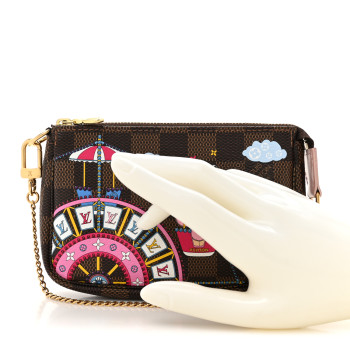 LOUIS VUITTON Damier Ebene 2020 Christmas Animation Big Wheel Mini Pochette Accessories Rose Ballerine
