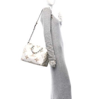 LOUIS VUITTON Monogram Giant Speedy Bandouliere 30 Kaki Beige