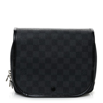 LOUIS VUITTON Damier Graphite Truth Suspendable Messenger Bag
