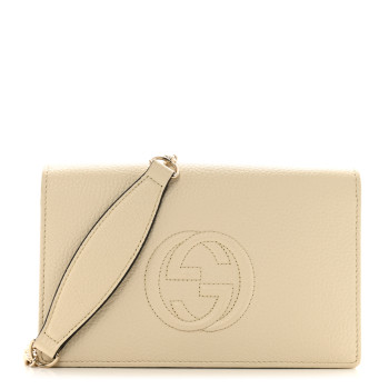 GUCCI Pebbled Calfskin Soho Wallet on Chain Ivoire