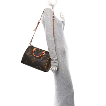 LOUIS VUITTON Reverse Monogram Giant Speedy Bandouliere 30