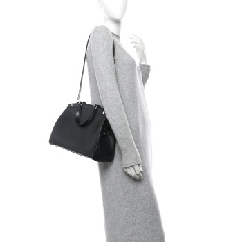 LOUIS VUITTON Epi Brea MM Black