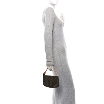LOUIS VUITTON Monogram Pochette Accessories