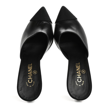 CHANEL Goatskin Grosgrain Cap Toe Pearl Mule 40 Black