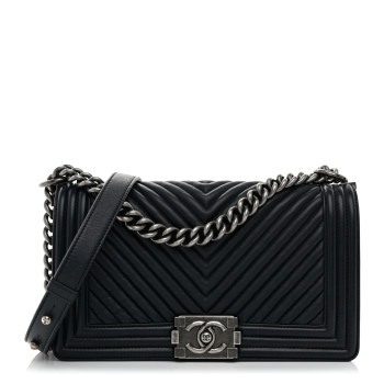 CHANEL Calfskin Chevron Quilted Medium Boy Flap Navy Blue