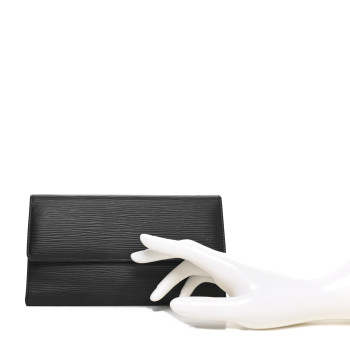 LOUIS VUITTON Epi Sarah Wallet Black