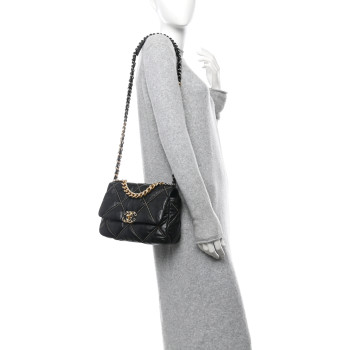 CHANEL Lambskin Chain Quilted Medium Chanel 19 Flap Black