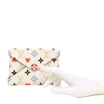 LOUIS VUITTON Game On Medium Kirigami Pochette White