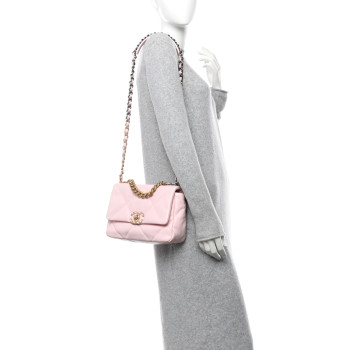 CHANEL Lambskin Quilted Medium Chanel 19 Flap Light Pink