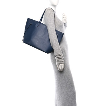 LOUIS VUITTON Epi Neverfull MM Indigo