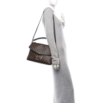 LOUIS VUITTON Damier Ebene Beaubourg MM