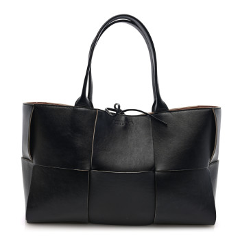 BOTTEGA VENETA Nappa Maxi Intrecciato Medium Arco Tote Black Tan