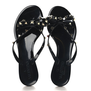 VALENTINO GARAVANI PVC Jelly Rockstud Bow Thong Sandals 38 Black