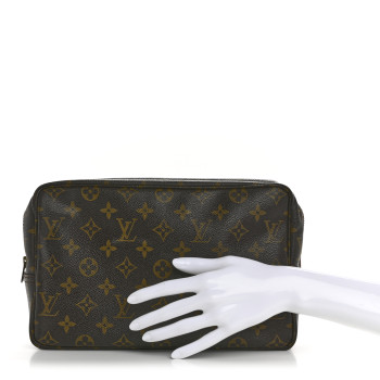 LOUIS VUITTON Monogram Trousse Toilette 28