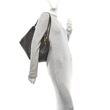 BOTTEGA VENETA Nappa Intrecciato Large Andiamo Parachute Shoulder Bag Fondant