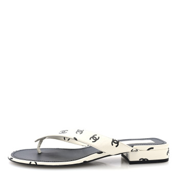 CHANEL Lambskin Printed CC Thong Sandals 40 White Black