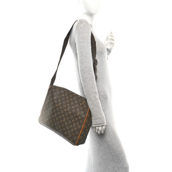 LOUIS VUITTON Monogram Abbesses Messenger Bag