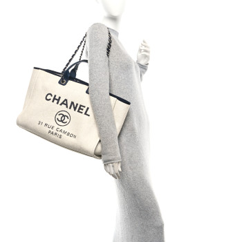 CHANEL Woven Straw Raffia Extra Large Deauville Tote White Navy