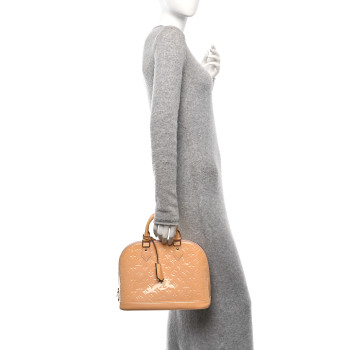 LOUIS VUITTON Vernis Alma PM Rose Ballerine
