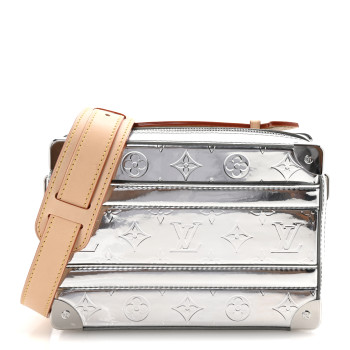 LOUIS VUITTON Monogram Mirror Handle Trunk Silver LOUIS VUITTON Monogram Mirror Handle Trunk Silver