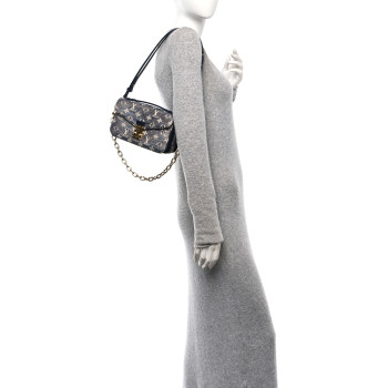 LOUIS VUITTON Monoglam Pochette Metis East West Blue LOUIS VUITTON Monoglam Pochette Metis East West Blue
