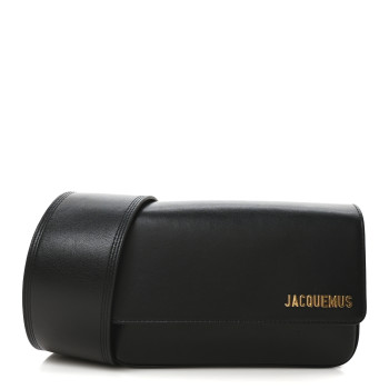 JACQUEMUS Smooth Calfskin Le Carinu Black