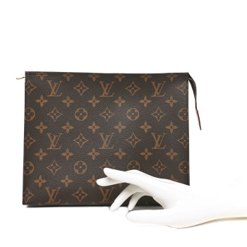 LOUIS VUITTON Monogram Toiletry Pouch 26