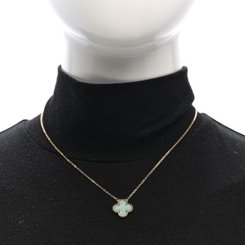 VAN CLEEF & ARPELS 18K Yellow Gold Malachite Vintage Alhambra Pendant Necklace