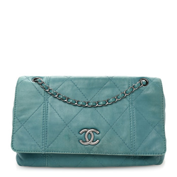 Lambskin Quilted Large Soft Touch Flap Green