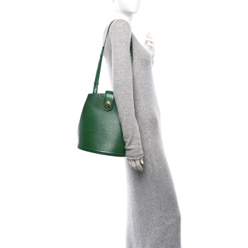 LOUIS VUITTON Epi Cluny Borneo