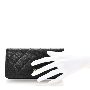 CHANEL Caviar Quilted Yen Wallet Black