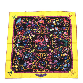 HERMES Silk Pierres d'Orient et d'Occident Scarf 90