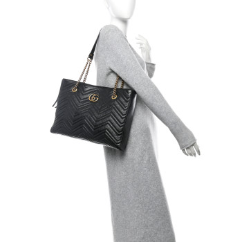GUCCI Vintage Calfskin Matelasse Medium GG Marmont Slim Tote Black