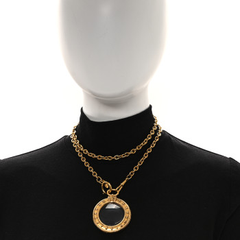 CHANEL Loupe Magnifying Glass Necklace Gold