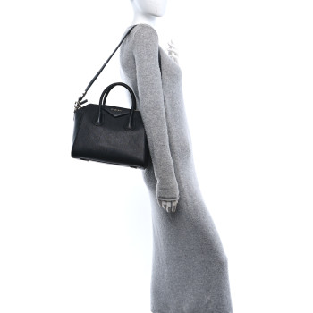 GIVENCHY Sugar Goatskin Small Antigona Black