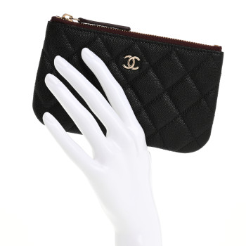 CHANEL Caviar Quilted Small Cosmetic Case Black