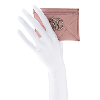 CHANEL Lambskin Quilted Chanel 19 Card Holder Light Pink