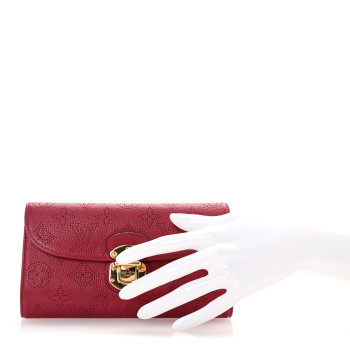 LOUIS VUITTON Mahina Amelia Wallet Fuchsia