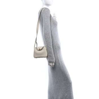 HERMES Taurillon Clemence Mini Lindy 20  Beton