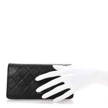 CHANEL Lambskin Quilted Yen Wallet Black
