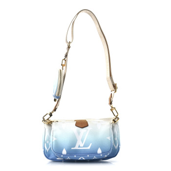 LOUIS VUITTON Monogram Giant By The Pool Multi Pochette Accessories Blue
