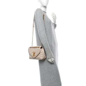 LOUIS VUITTON Calfskin LV New Wave Chain Bag Ivory