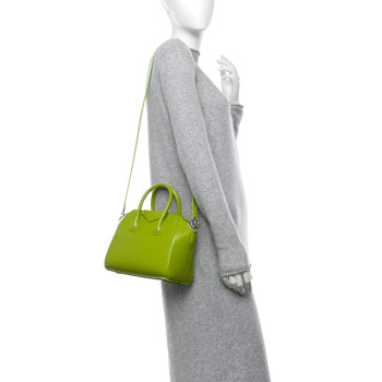 GIVENCHY Shiny Lord Calfskin Mini Antigona Citrus Green