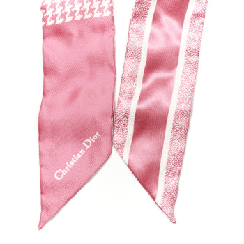 CHRISTIAN DIOR Silk Houndstooth Mitzah Scarf Pink