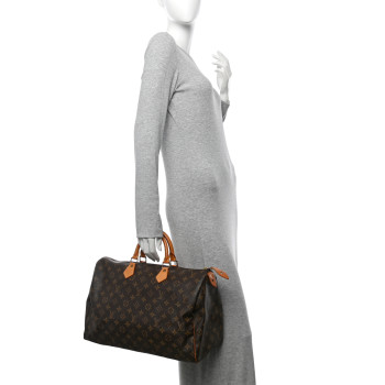 LOUIS VUITTON Monogram Speedy 40