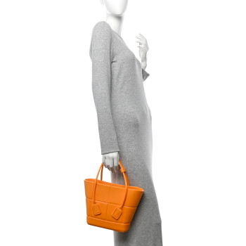 BOTTEGA VENETA Rubber Maxi Intrecciato Mini Arco Tangerine